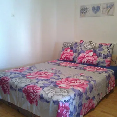 Studio Apartments Ana Rovinj Exterior photo